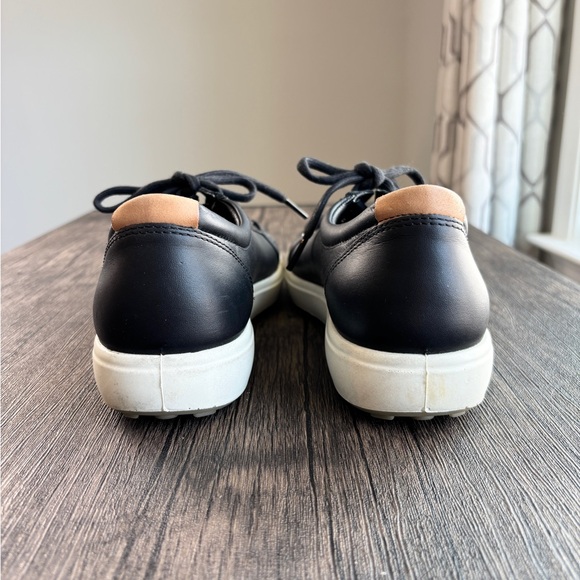 ECCO Women’s Black Leather Soft 7 Sneakers - Picture 6 of 10